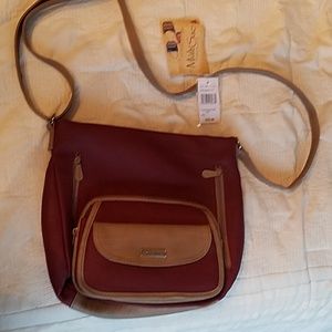 Nwt burgundy shoulder bag, IPad friendly